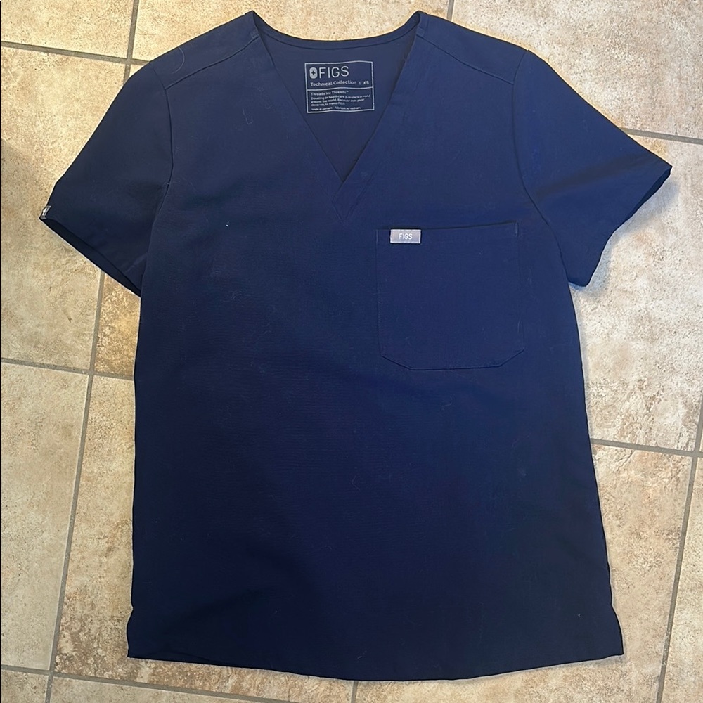Figs Scrub Top